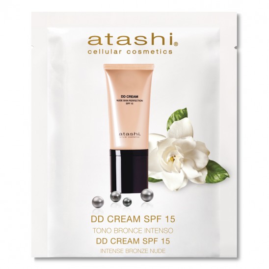 Muestra del tono bronce intenso de  la DD Cream