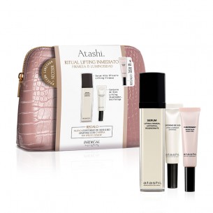 Frontal del Ritual Lifting Inmediato con los productos del neceser