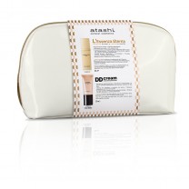Trasera del neceser New Beauty de Atashi con L´Essenza Eterna y DD Cream Tono Medio