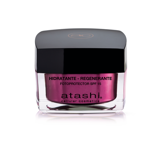 Crema Hidratante-Regenerante SPF 15 |... Protege, hidrata y aporta confort y suavidad Crema Hidratante-Regenerante SPF 15 |... Crema Hidratante-Regenerante SPF 15 |... Crema Hidratante-Regenerante SPF 15 |... Ingredientes Crema Hidratante-Regenerante SPF 15 Crema Hidratante-Regenerante SPF 15 Packaging CREMA HIDRATANTE-REGENERANTE SPF 15 